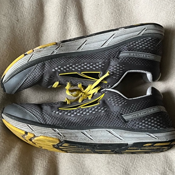 ALTRA Trail Running Shoes size 9 US, 8 UK, 42.5 EU - Picture 3 of 4